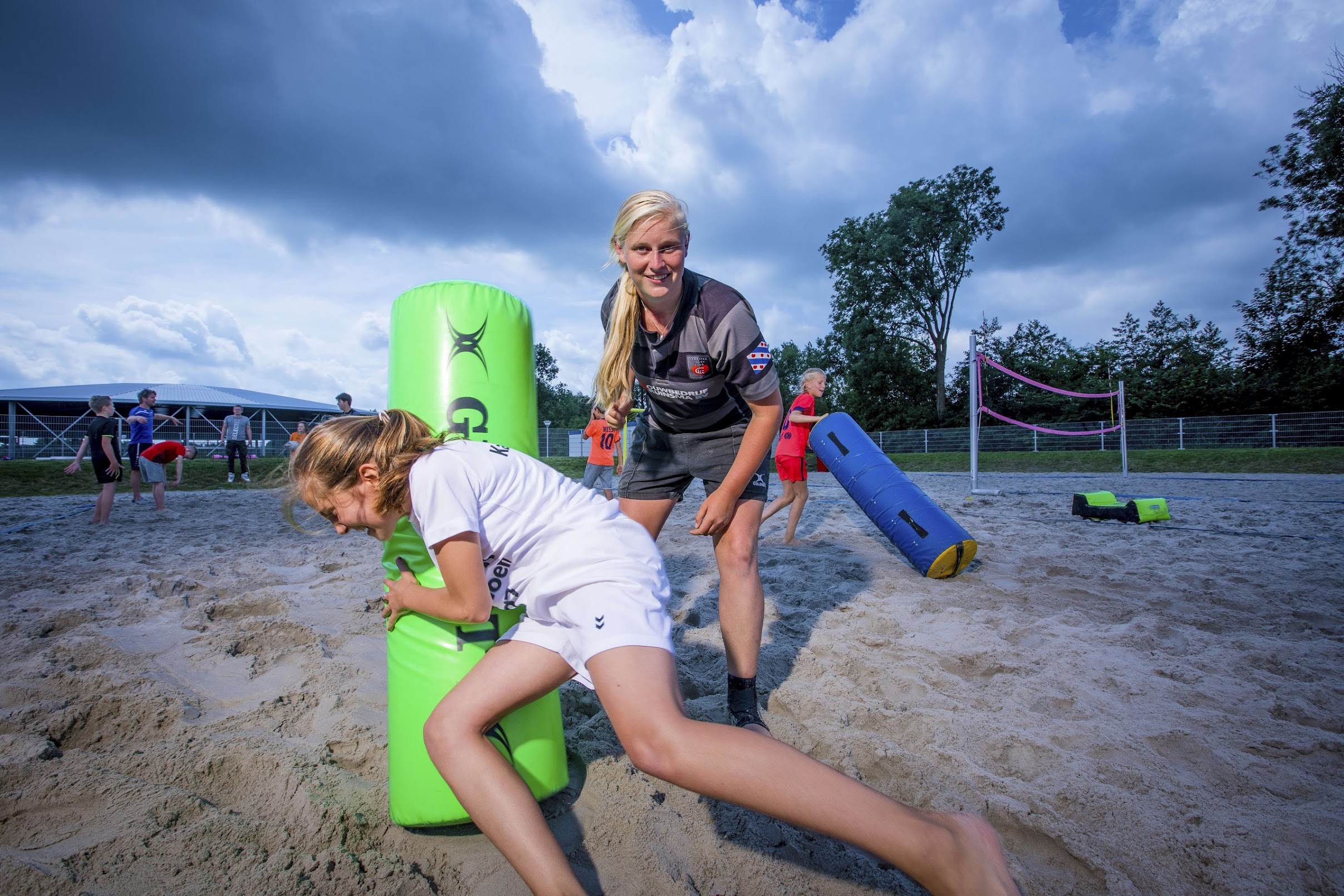 Rugby op zand in Opsterland